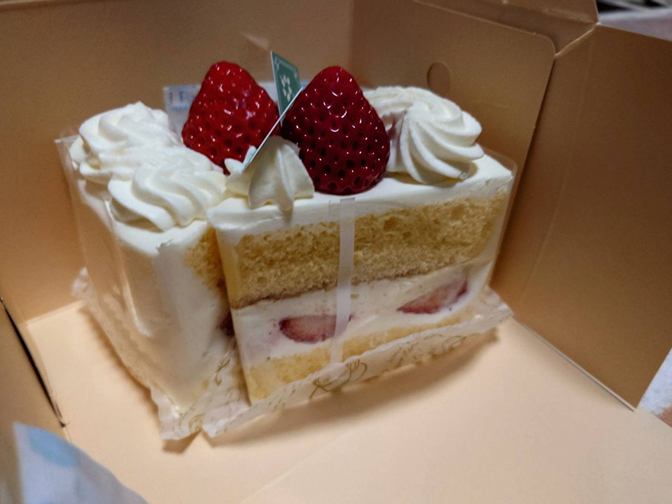アマイロのケーキ