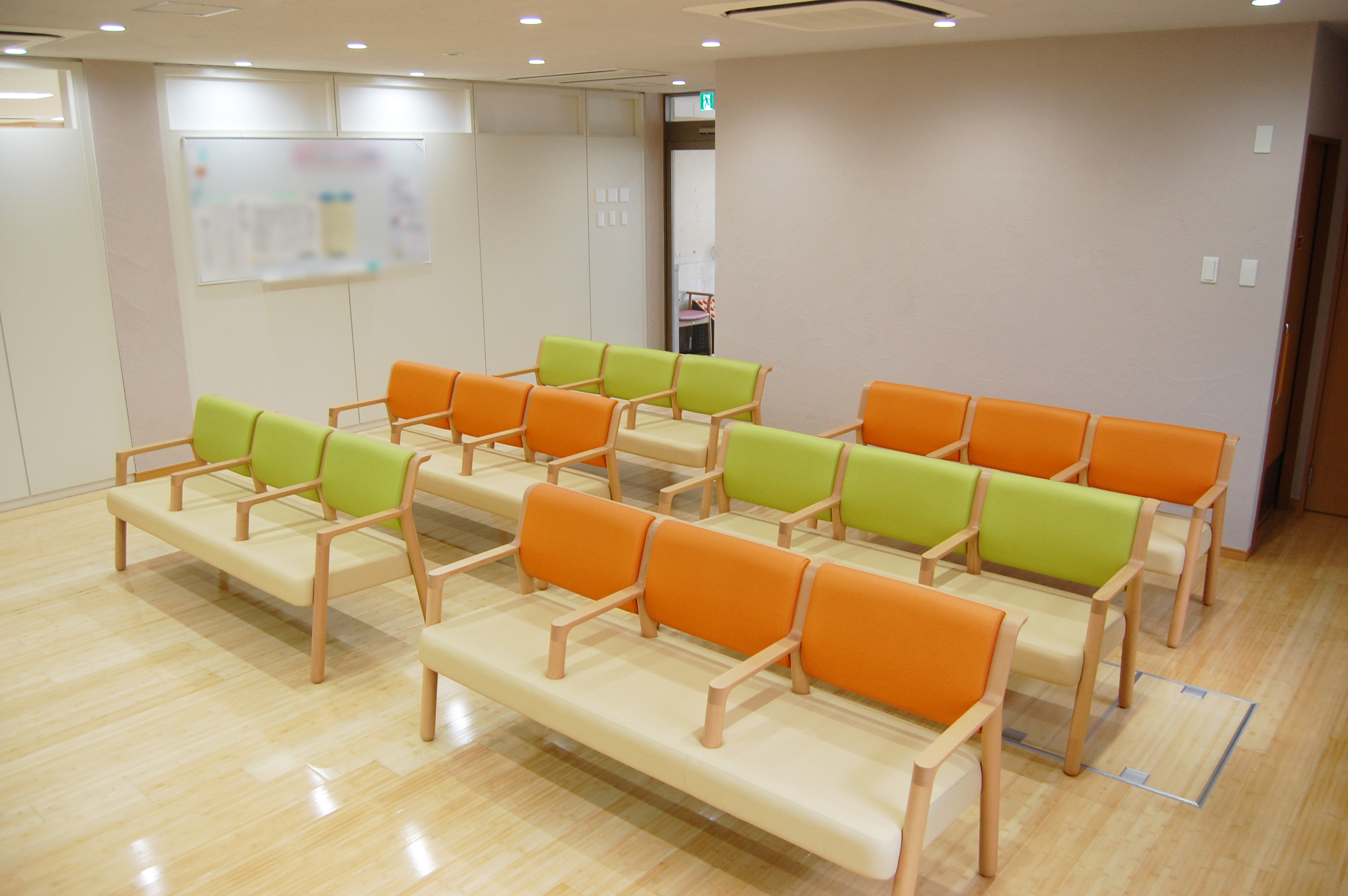 病院の待合室